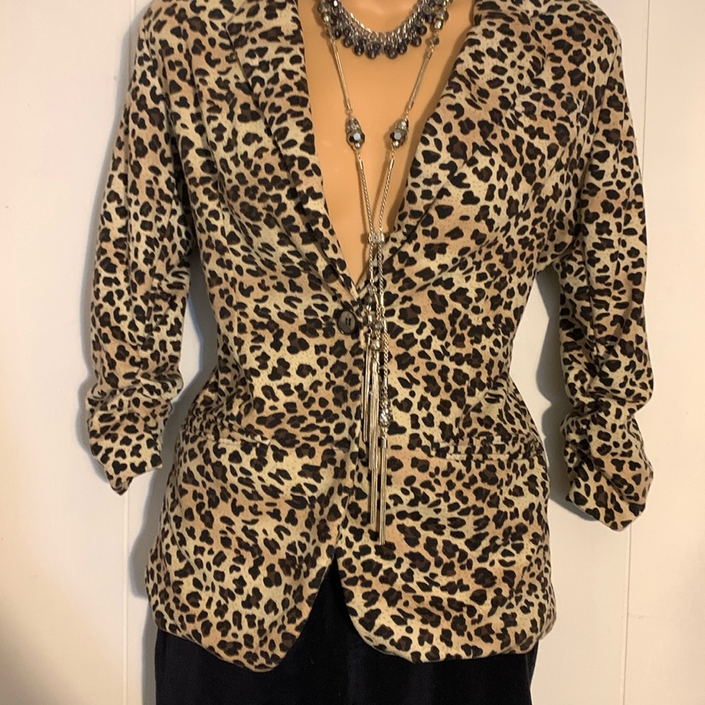 Leopard print animal jacket size M
